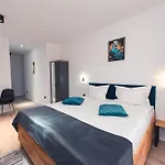 Ataraxya Premium Residence Old Town